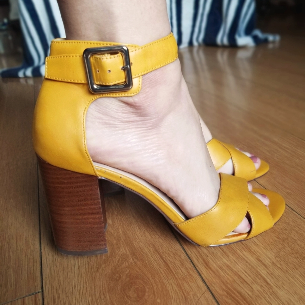 Nine West Yellow high heels